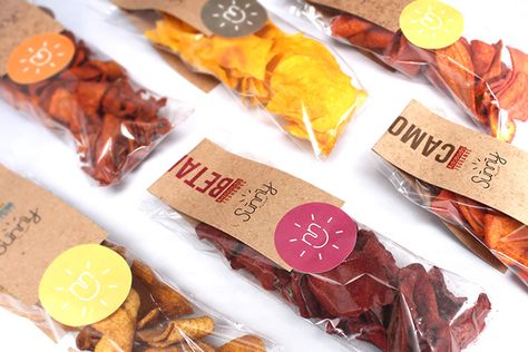 Chips Packaging Design, Chips Packaging, Bakery Packaging Design, Chip Packaging, Packaging Snack, Fruit Chip, Packaging Food, Fruit Packaging, Dried Food