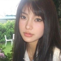 Y2k Japanese Makeup, Japanese 2000s Makeup, Early 2000s Asian Makeup, 2000s Japanese Makeup, Huang Xiaoyu, 2000s Japanese Haircut, 2000s Makeup Asian, 90s Japanese Makeup, 2000s Asian Makeup