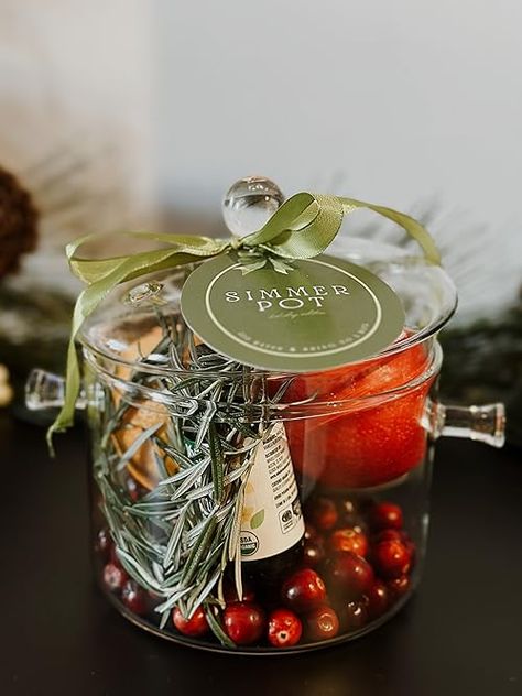 Check out this photo from Dani Costa Holiday Market Ideas, Simmer Pot Kits Gift, Orange Simmer Pot, Small Christmas Gifts For Kids, Fall Hostess Gift Ideas, Crockpot Gifts, Vanilla Extract Gift, Christmas Small Gift Ideas, Small Gift Basket Ideas