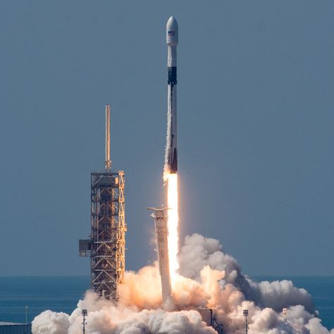 SpaceX will launch a Falcon 9 Block 5 rocket with Starlink V1 L22 from SLC-40, Cape Canaveral SFS, Florida, USA. Falcon 9 Rocket, Spacex Launch, Group 4, Cape Canaveral, Earth Orbit, Space Flight, Florida Usa, Rocket, Cape