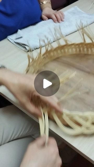 yeşim reyhan ohri on Instagram: "Tepsi kenarı part 3... #rattandecor #rattanlovers #rattanbasket #rattan #rattandekor #rattansepet #bambu #bambusupla #bambuterapia #sepetörgü #sepetyapımı #sepetsüsleme #sepetörücülüğü #sepet #rattanayna #rattanaynayapımı #bambusupla #bambuterapia #bambuayna#bambulamba #bambuavize" Instagram, M Craft, February 13, On Instagram