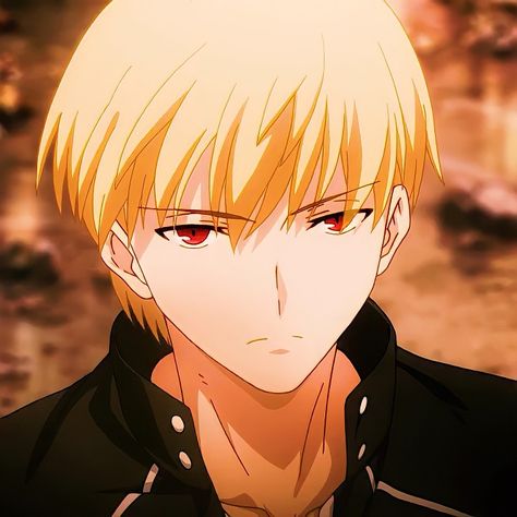 Gilgamesh Fate Icon, Gilgamesh Pfp, Fate Gilgamesh, Gilgamesh And Enkidu, Creepy Gif, Gilgamesh Fate, Fate Stay Night Anime, Anime Sisters, Hottest Anime Characters