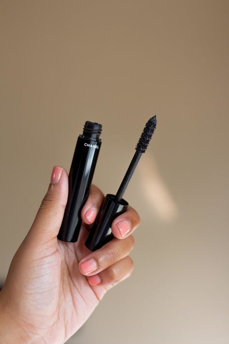 I’ve Finally Found The Mascara of My Dreams Chanel Le Volume Mascara, Mascara Chanel, Makeup Favs, Chanel Mascara, Brown Hairstyles, Make Your Eyes Pop, Tiktok Content, Reels Ideas, Fashion Illustration Tutorial