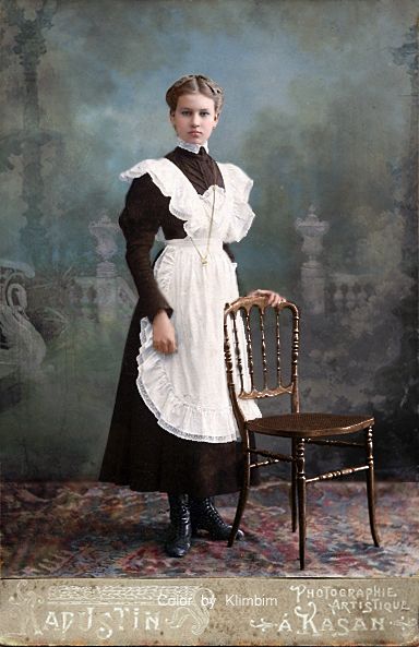 Gymnasia pupil, Kasan 1913-1915 klimbim201430 May 2015History of Russia, Imperial Russia, Ordinary people Victorian Maid, Maid Uniform, Dress History, French Maid, Uniform Dress, Maid Outfit, Old Fashion, Vintage Portraits, Vintage Girls