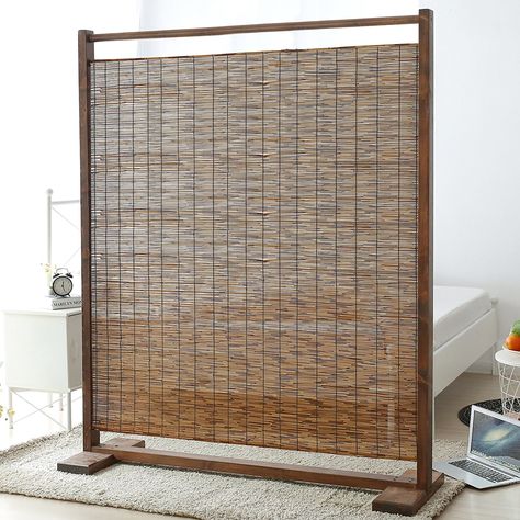 Simple, Freestanding Rustic Style Wood & Reed Single Panel Room Divider, Brown: Kitchen & Dining Diy Wall Divider Ideas, Paravan Wood, Room Partition Ideas, Room Divider Ideas Diy, Studio Apartment Room Divider, Bamboo Panels, Diy Room Divider, Brown Kitchen, Living Room Partition