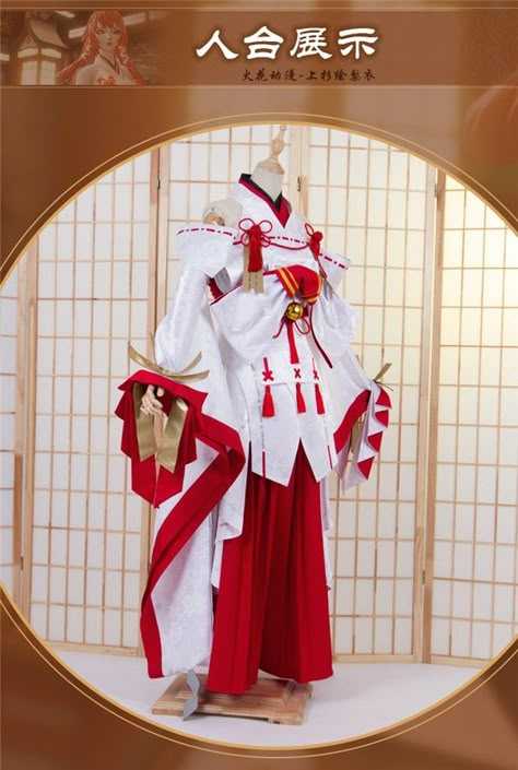 Japanese Battle Outfit, Kitsune Outfit Ideas, Kitsune Clothes, Kitsune Kimono, Kitsune Outfit, Hakama Kimono, Miko Outfit, Kitsune Cosplay, Black Hanfu