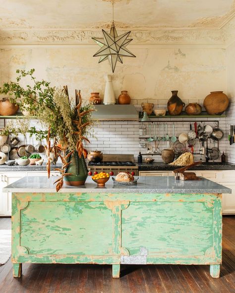 We’re So Here for the Viral ‘Strega Nona Fall’ Kitchen Trend Mexico City Apartment, Zinc Countertops, Strega Nona, Sofa Reupholstered, Vintage Shop Display, Bronze Side Table, Upholstered Banquette, Two Tone Kitchen, Cabinet Refacing