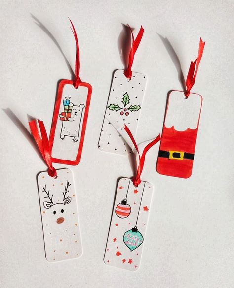 #craft #DIY #handmade #bookmark #christmas #2023 Christmas Crafts Bookmarks, Homemade Christmas Bookmarks, Christmas Present Tags Diy, Bookmarks Handmade Christmas, Christmas Bookmark Ideas, Diy Christmas Bookmarks, Christmas Watercolor Bookmarks, Xmas Bookmarks, Christmas Bookmarks Diy