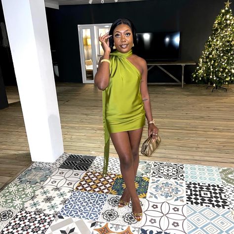 Staff Party Outfit Dresses, 22nd Bday Outfit, Staff Party Outfit, Green Birthday Dress, Vegas Fits, My 29th Birthday, Outfit Ideas Black Women, 22nd Bday, Birthday 13