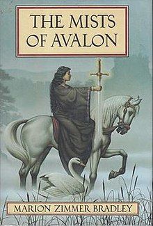 The Mists Of Avalon, Mists Of Avalon, Morgan Le Fay, Arthurian Legend, Books Everyone Should Read, Witch Books, The Worst Witch, Favorite Novels, King Arthur