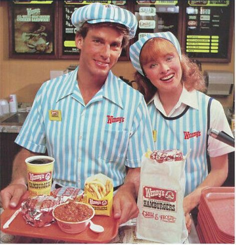 Wendy's Restaurant, Rare Historical Photos, American Diner, Vintage Restaurant, Food Ads, Retro Ads, Retro Recipes, Fast Food Restaurant, Good Ole