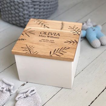 Bespoke Oak Baby Box Diy Christmas Gifts For Kids, Memories Box, Baby Keepsake Box, Wood Gift Box, Baby Box, Wrist Game, Presents For Kids, Baby Diy, Kids Diy