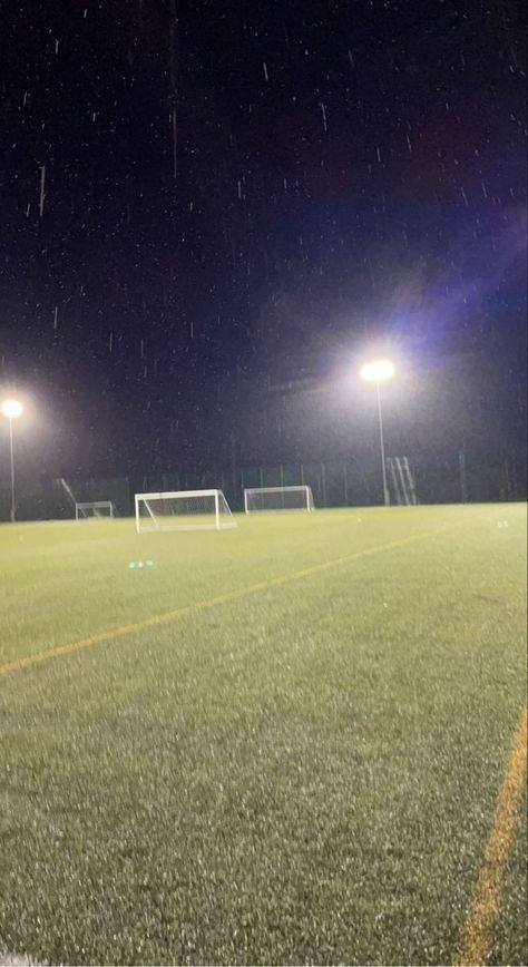 Soccer Pitch, Soccer Season, Rain Wallpapers, Football Pitch, Football Field, Classy Aesthetic, Soccer Pictures, Anime Shadow, Flood Lights