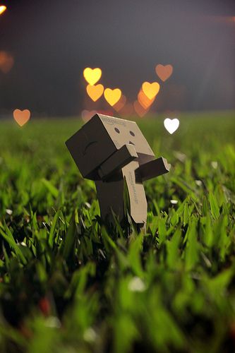 Box Robot, Iphone Wallpaper Music, Amazon Box, Smile Wallpaper, Cute Love Wallpapers, Cute Box, Toys Photography, Love Wallpaper, Box Art