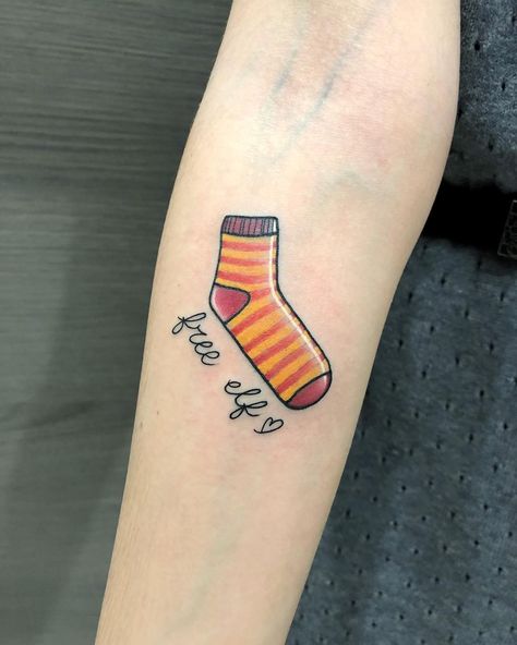 Sock Tattoos For Women, Dobby Sock Tattoo, Socks Tattoo Ideas, Sock Tattoo Ideas, Harry Potter Dobby Tattoo, Heri Poter, Dobby Tattoo, Harry Potter Tattoo Unique, Socks Tattoo