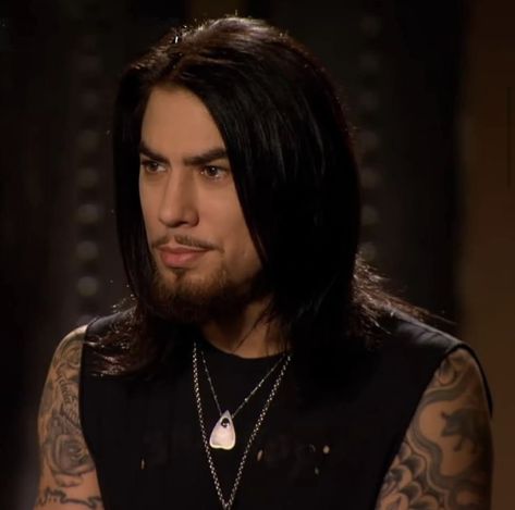 Dave Navarro 90s, Men With Black Hair, Dave Navarro Ink Master, David Navarro, Vampire King, 80s Heavy Metal, Middle Aged Men, Dave Navarro, Men I Trust