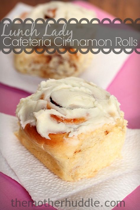 Easy to follow step by step instructions and pictures. Tried and True Roll Recipe that tastes just like the one the lunch ladies made in the school cafeteria. ~ http://reallifedinner.com Cafeteria Cinnamon Rolls, Cafeteria Rolls, Lunch Cafeteria, Cinn Rolls, Cafeteria Recipes, School Cafeteria Food, Engagement Brunch, Overnight Cinnamon Rolls, School Lunch Recipes