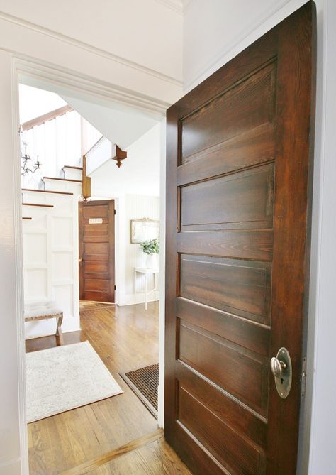 Stained Doors White Trim, Stained Interior Doors, Wood Doors White Trim, Staircase Molding, Dark Doors, Oak Interior, Stained Doors, Doors And Floors, Oak Wood Floors