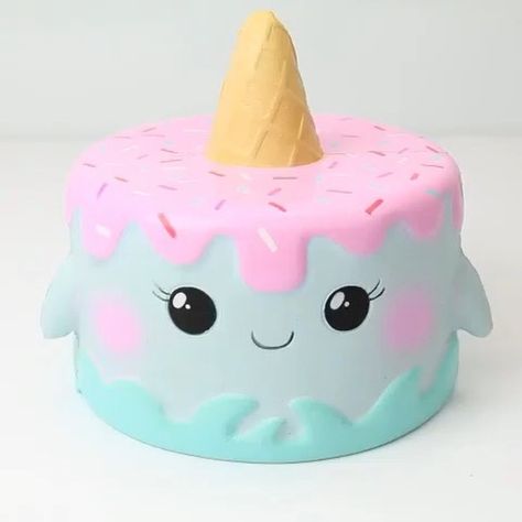 Narwhal Cake, Cake Squishy, Disney Pumpkin Carving, Cake Name, Slime And Squishy, Animal Cake, Köstliche Desserts, Unicorn Cake, Narwhal