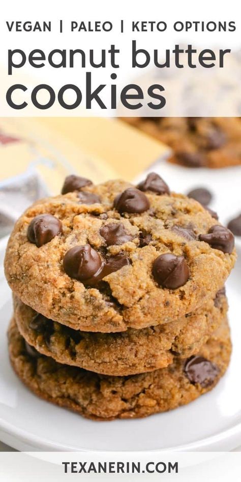 chia Essen, Paleo Peanut Butter Cookies, Keto Cookie Dough, Keto Peanut Butter Cookies, Vegan Peanut Butter Cookies, Keto Cookie Recipes, Keto Biscuits, Cookies Gluten Free, Vegan Cookies Recipes