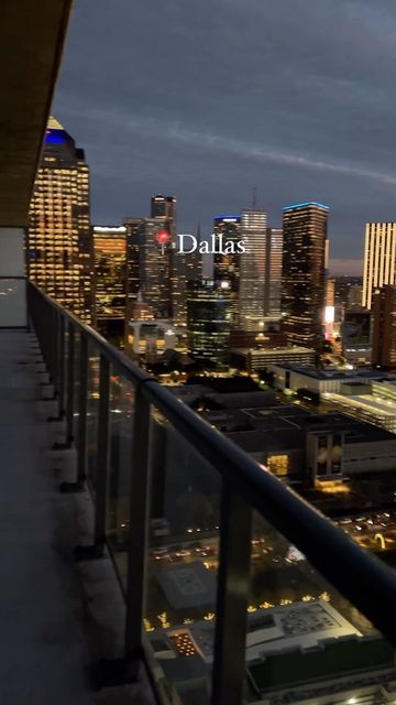 High Rise Apartment Night View, Downtown Dallas Apartment View, Dallas Apartment Decor, Downtown Dallas Apartments, Dallas Texas Living, Dallas Texas Wallpaper, Luxury High Rise Apartment Aesthetic, Dallas High Rise Apartment, Dallas Texas Apartments