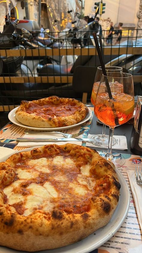 Aperol Spritz Italy Aesthetic, Italian Aperol Spritz, Aperol Spritz Italy, Italy Sicily Aesthetic, Sicily Italy Food, Italian Vacation Aesthetic, Palermo Sicily Aesthetic, Italian Food Astethic, Italian Food Aethstetic