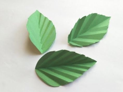 Paper Flower Backdrop Diy, Origami Leaves, Paper Leaf, Diy Leaves, Origami Rose, Easy Paper Flowers, Paper Craft Tutorials, Origami 3d, Paper Flower Crafts