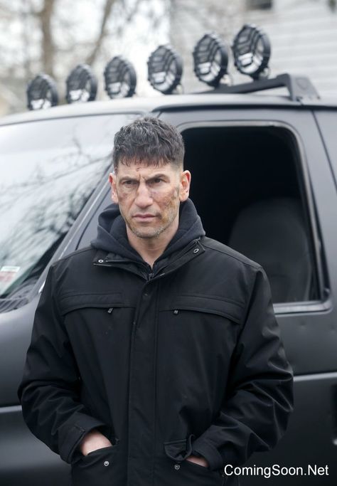 Haircut V Shape, Haircut V, Punisher Netflix, Jon Bernthal Punisher, John Bernthal, Frank Castle Punisher, Frank Castle, Punisher Marvel, Mens Haircut