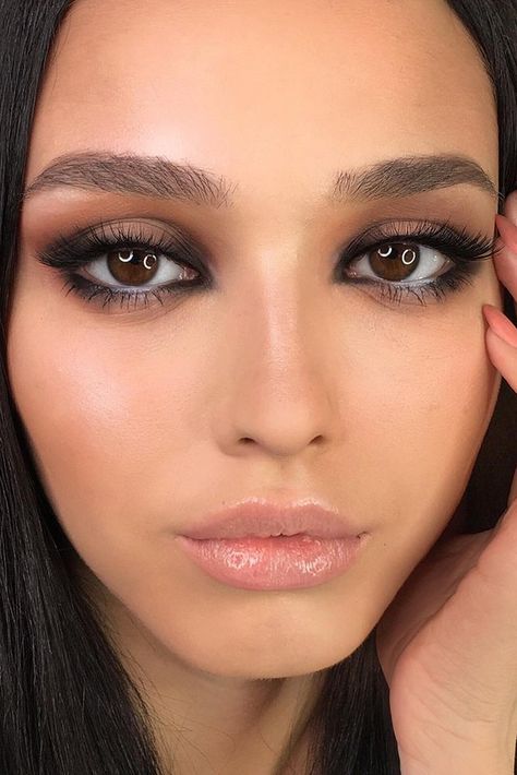 Wedding Dark Makeup, Dark Bride Makeup Halloween, Soft Brown Smokey Eye Bridal, Soft Dark Glam Makeup, Dark Glam Wedding Makeup, Dark Wedding Make Up, Cool Smokey Eye, Smokey Soft Glam, Soft Smokey Makeup