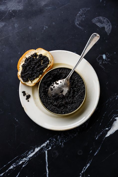 Salmon Caviar, Caviar Recipes, Molecular Gastronomy, Black Caviar, Food Photo, Serving Dishes, Spoons, Food Photography, Seafood