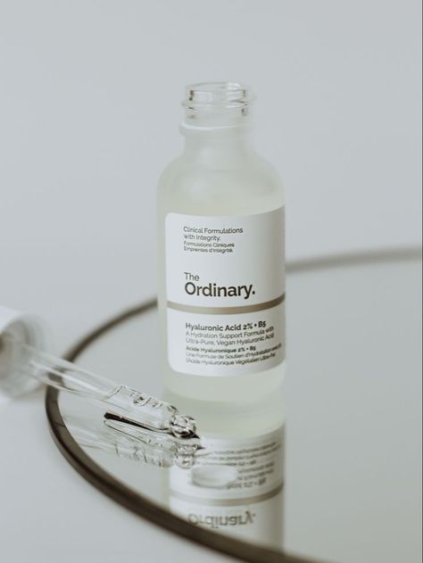 Ordinary Product Photography, The Ordinary Skincare Photography, Serum Photoshoot Ideas, The Ordinary Photoshoot, Cosmetic Products Photography, The Ordinary Product Photography, Serum Photography Ideas, Ugc Content Ideas Skincare, Ugc Cosmetic