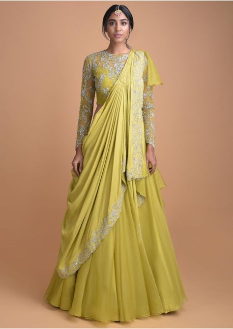 Style Marocain, Lehenga Suit, Kalki Fashion, Lehnga Dress, Green Lehenga, Indian Gowns Dresses, Kurti Designs Party Wear, Indian Gowns, Designer Party Wear Dresses