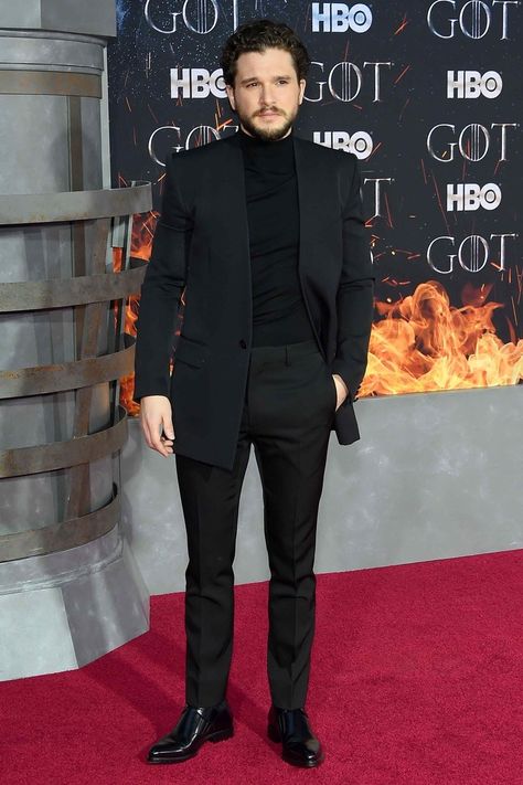 Kit Harington in Givenchy at the season 8 premiere of “Game of Thrones” Spidey Sona, Tom Ford Jacket, Gemini Hair, Gala Outfit, Dresses Romantic, Best Dressed Man, Kit Harington, Elegant Attire, Baggy Clothes