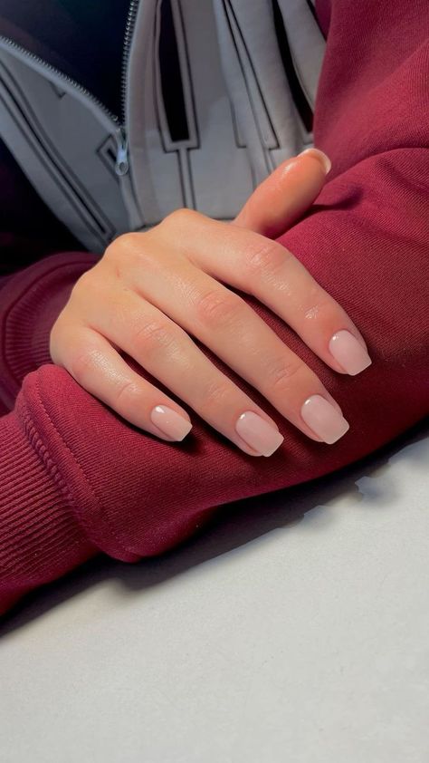 Short Nails Gel Polish Simple, Cute Short Natural Nails Ideas Simple, Pretty Plain Nails, Milky Biab Nails, Natural Nails Biab, Simple Small Nails, Plain Gel Polish, Plain Biab Nails, Milky Nails Short