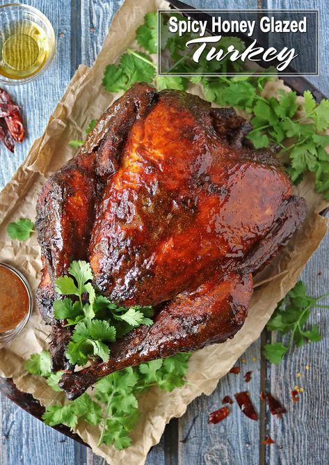 Honey Glazed Turkey, Christmas Turkey Recipes, Turkey Glaze Recipes, Honey Turkey, Turkey Meals, Glazed Turkey, Whole Turkey Recipes, Turkey Spices, Green Bean Casserole Easy