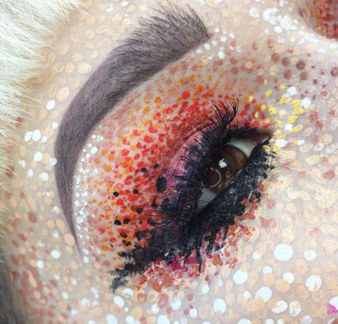 Embedded image Avant Garde, Tela, Artsy Makeup, Pumpkin Squash, Cool Face, Skin Foundation, Dipbrow, Make Up Your Mind, Gel Eyeliner