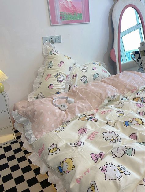 Sanrio Bedding Set, Sanrio Bed Sheets, Sanrio Bed, Sanrio Bedding, Sanrio Room, Sanrio Aesthetic, Hello Kitty Bed, Sanrio Stuff, Small Bed