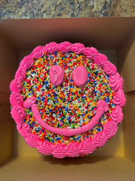 Birthday Themes Preppy, Preppy Birthday Party Cake, 13 Year Birthday Cake, Preppy B Day Ideas, 12th Birthday Ideas For A Girl, Birthday Ideas 12th Girl, Birthday Ideas 11 Girl, 11 Birthday Ideas, Girls 12th Birthday Party Ideas