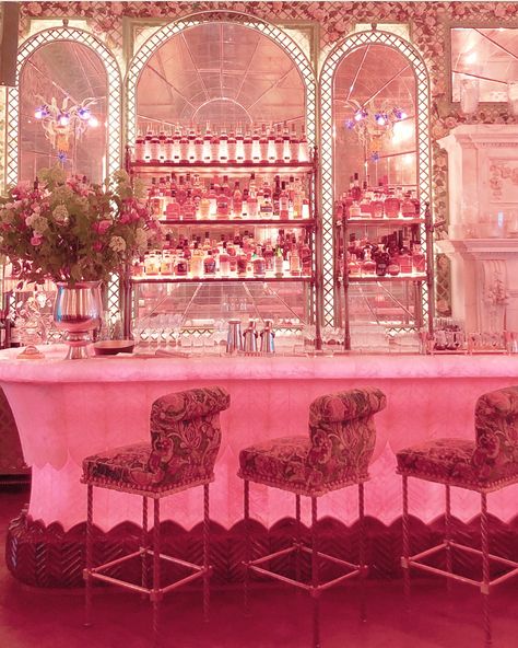 All Pink & Rose Gold Everything | Annabel’s Pink Coffee Bar, Tac Mahal, Pink Cafe, Coffee Bar Ideas, Pink Bar, Tumblr Rooms, Pink Coffee, Boutique Interior, Pink Interior