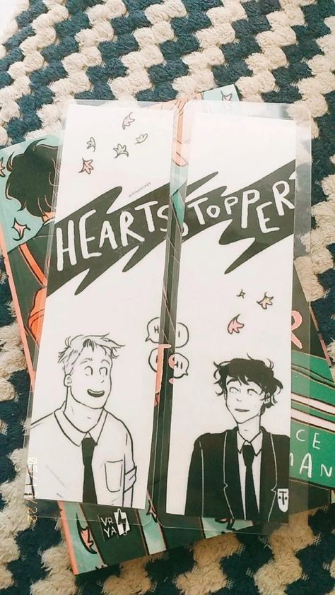 Heart Stopper Bookmark, Marque Page Anime, Heartstopper Bookmark, Book Separator, Bullet Journal Hand Lettering, Disney Diy Crafts, Alice Book, Bookmark Craft, Body Base Drawing