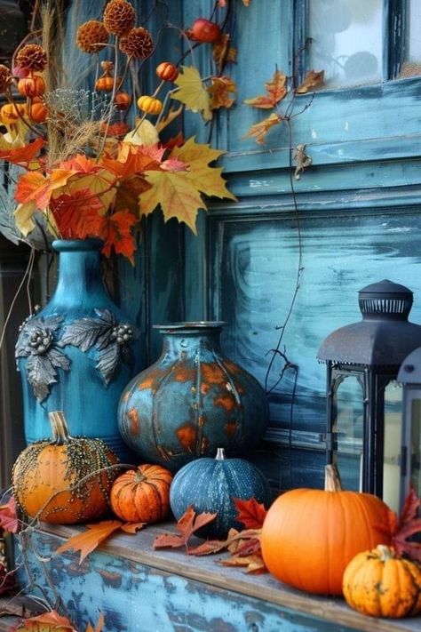 Blue Fall Decor, Diy Fall Decor Ideas, Decorating On A Dime, Holiday Iphone Wallpaper, Blue Harvest, Diy Fall Decor, Pumpkin Wallpaper, Fall Beach, Fall Vignettes