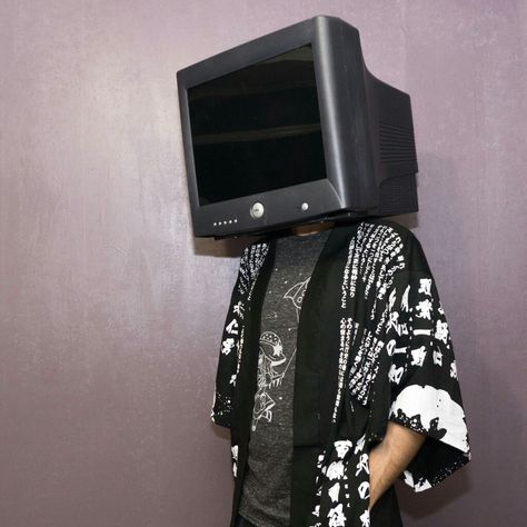 Object Head Cosplay, Tv Head Cosplay, Object Head, Object Heads, Weirdcore Aesthetic, Tv Head, Dreamcore Weirdcore, Cosplay Tutorial, Tv Girls