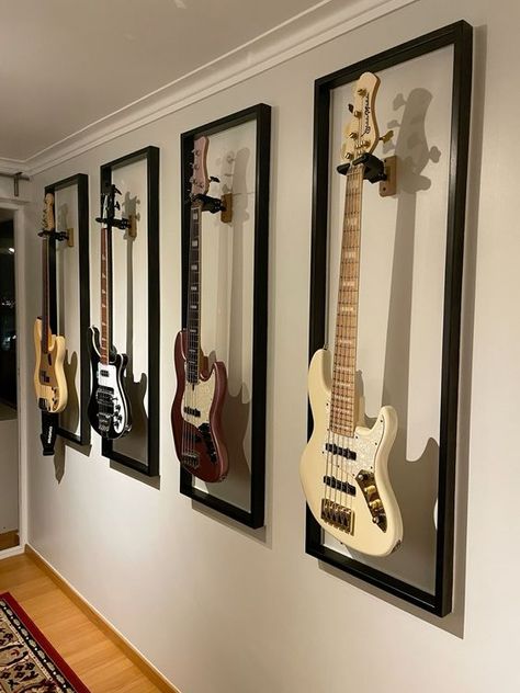 guitar room Music Aesthetic Home Decor, Wall With Guitars, Decorating With Guitars Living Rooms, Bedroom With Guitar On Wall, Living Room With Guitars On Wall, Guitar Room Setup, Guitar Hung On Wall, Framed Guitars On Wall, Guitar Rack Wall