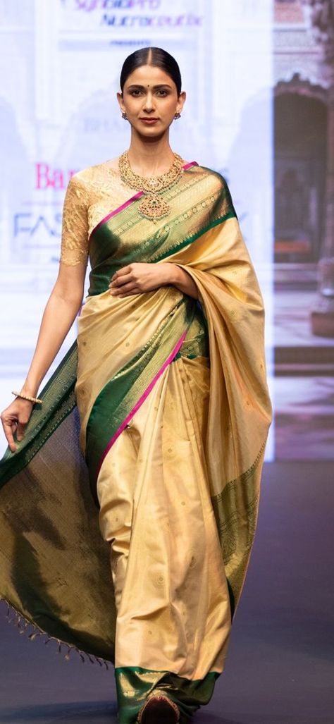 Cream Saree Combination, Kanjipuram Silk Sarees, Latest Pattu Sarees, Model Blouse, Kanjivaram Sarees Silk, Dresses Traditional, Latest Model Blouse Designs, Yellow Saree, Indian Dresses Traditional