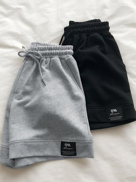 Mode Zara, Easy Trendy Outfits, Jogger Shorts, Sweat Shorts, Cute Simple Outfits, Casual Style Outfits, Teen Fashion Outfits, Dream Clothes, Shorts Black