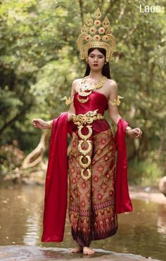 Naga Female, Lao Clothing, Laos Clothing, Iron King, Burma Dress, Mv Ideas, Myanmar Outfit, Festival Dresses, Myanmar Fashion