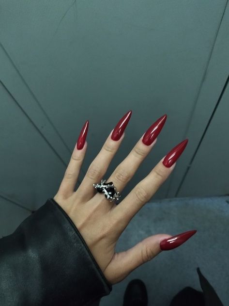 Long Red Nails Aesthetic, Stilleto Red Nails Designs, Medium Stilleto Nails Red, Pointy Red Acrylic Nails, Pointed Red Nails, Deep Red Stiletto Nails, Cherry Red Stiletto Nails, Wine Red Stiletto Nails, Long Almond Red Nails