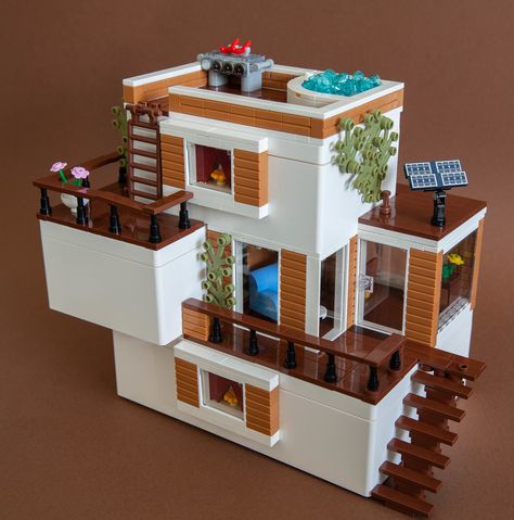 Bygglek Beach house | IKEA sent me some of their new Bygglek… | Flickr Modern Beachfront House, Easy Lego Creations, Lego House Ideas, Instructions Lego, Lego Furniture, Lego Boxes, Beachfront House, Lego Display, Lego Diy