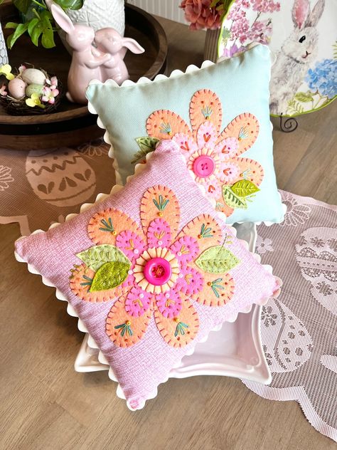 PDF Floral Spring Forward Felt Flower Embroidered Pillow Sewing Pattern - Etsy Simply Eilene, Pillow Sewing, Drawstring Bag Pattern, Table Topper Patterns, Felt Cushion, Unique Cross Stitch, Felt Ornaments Patterns, Felt Pillow, Basic Embroidery