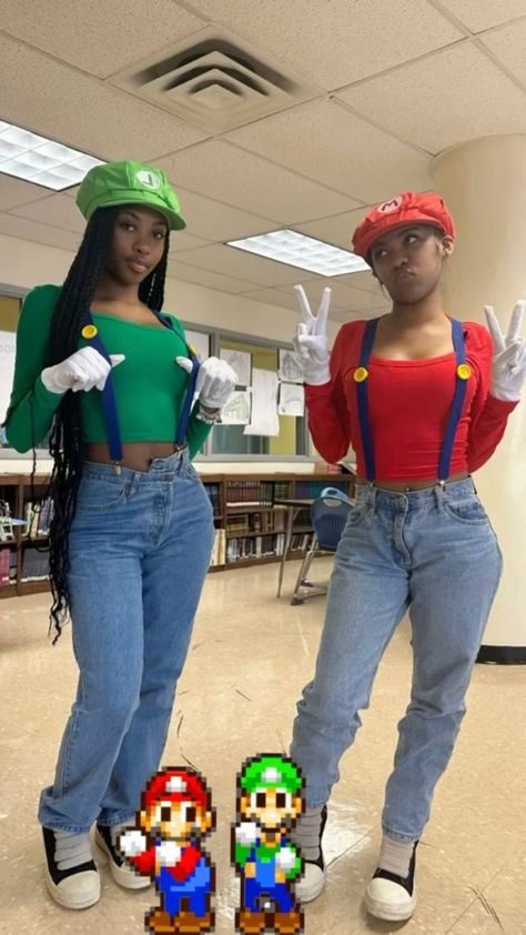 30+ Awesome TV and Movie Character Halloween Costumes Your Friends Will Love | HubPages Movie Day Hoco Week, Cute Character Day Spirit Week, Character Day Duo Spirit Week, Movie Character Spirit Week, Matching Duo Outfits, Duo Halloween Costumes For School, Spirt Week Outfits, Twins Day Ideas For School, Twin Ideas For Spirit Week